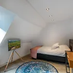 Landgoed Overste Hof 3* لاندخاف