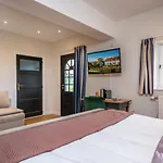 Landgoed Overste Hof فندق لاندخاف