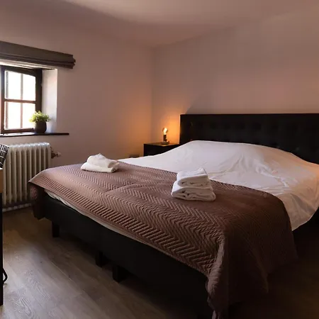 Landgoed Overste Hof لاندخاف