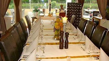 Landgoed Overste Hof - Simply Hotel Landgraaf